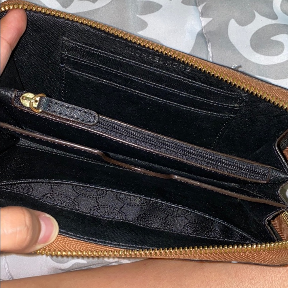 Wallet - Picture 4 of 4